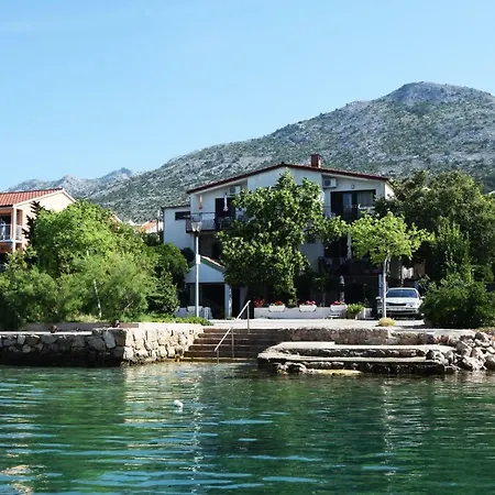 Ivica & Boja Starigrad Paklenica
