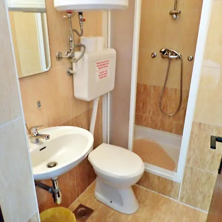 Ivica & Boja Apartamento Starigrad Paklenica