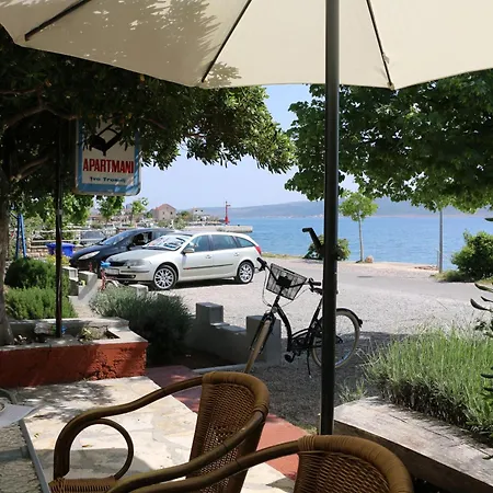 Ivica & Boja Apartamento Starigrad Paklenica